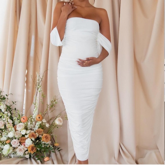 Club L London Dresses & Skirts - NWT Club L White Maternity Bardot Ruched Draped Midi Dress Size 8